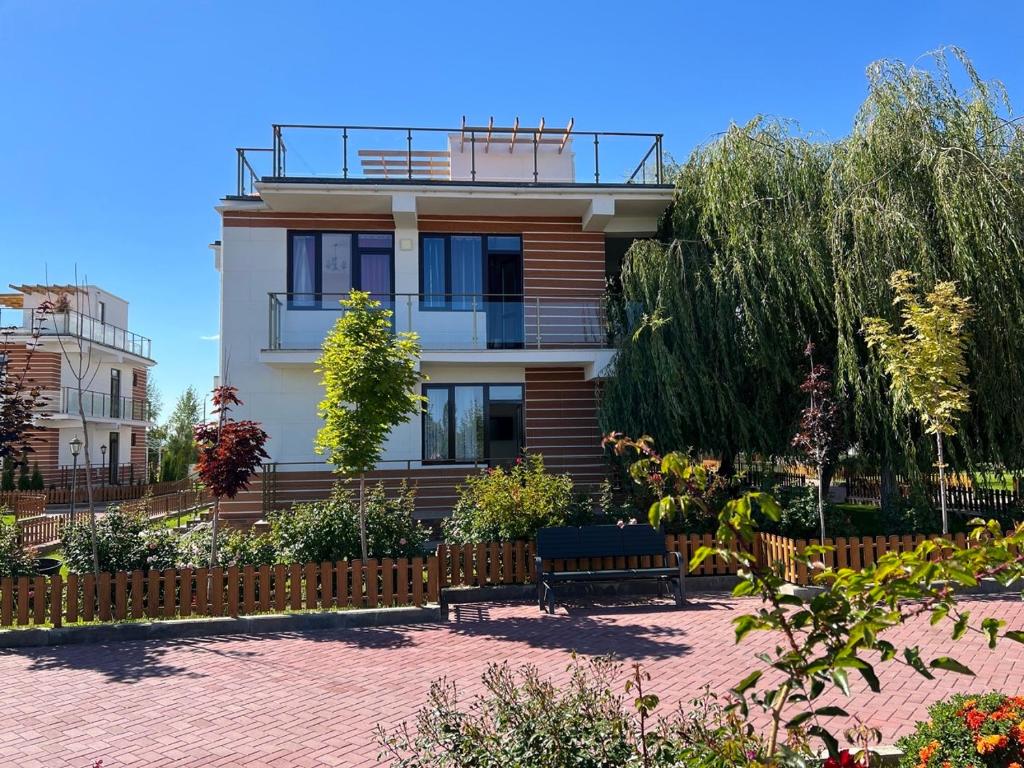 Baytur Resort — частные коттеджи